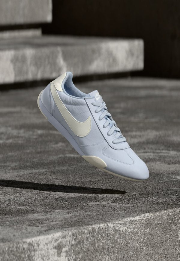Nike Sportswear SPRINT SISTER  - Trainers - football grey/sail