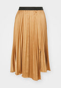 PULL SKIRT Media 1