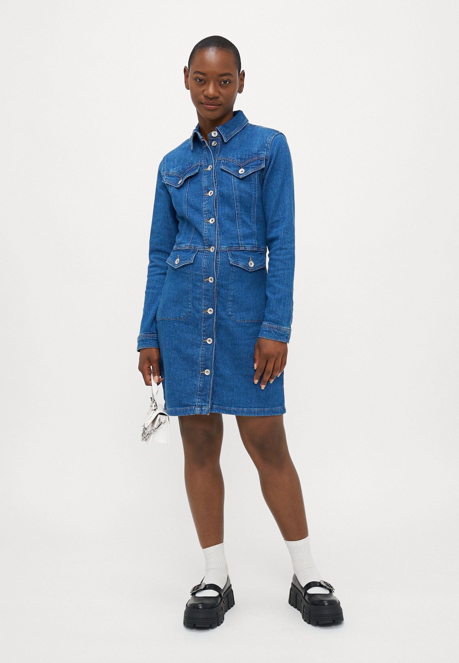 ONLAUGUSTA SHORT DRESS Media 2