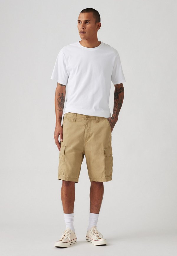 Levi's® CARRIER CARGO SHORT II - Shorts - harvest gold