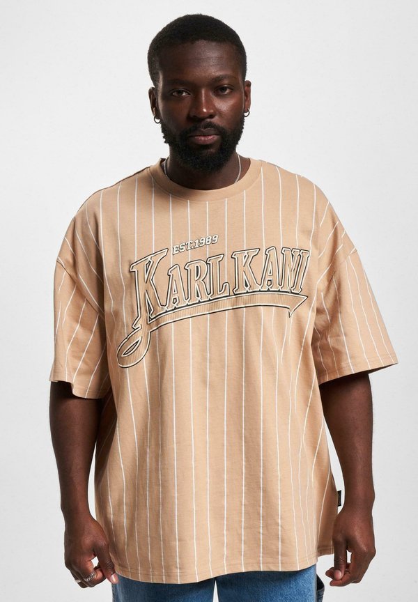 Karl Kani TREING BOXY PINSTRIPE