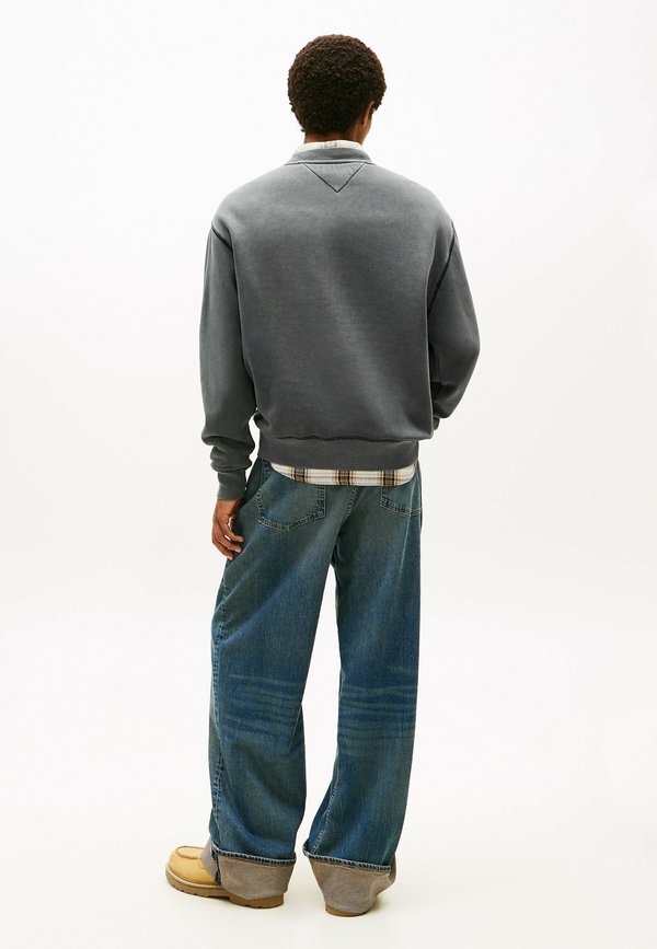 Tommy Jeans ARCH LOGO APPLIQUÉ WASHED