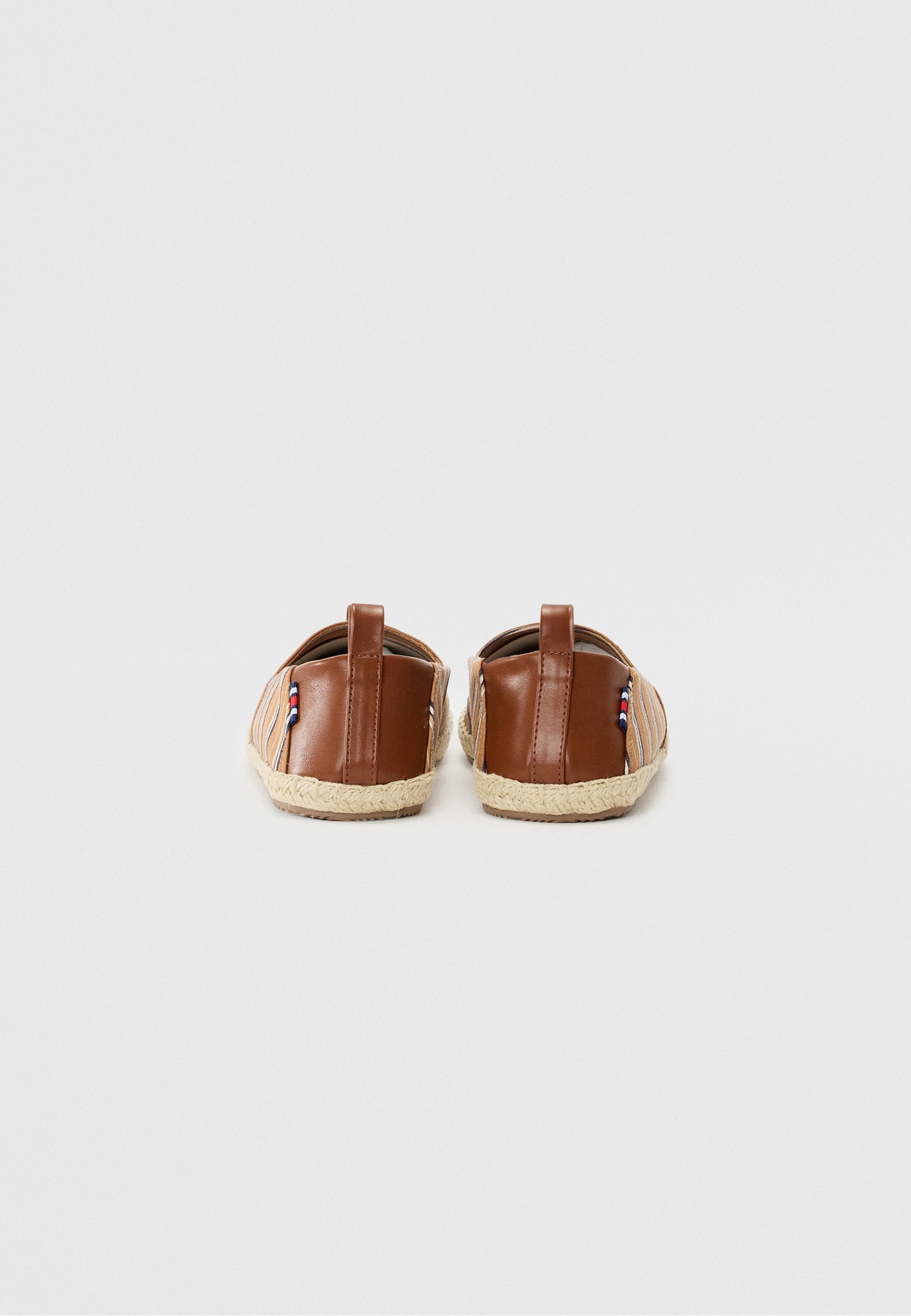 Pier One UNISEX