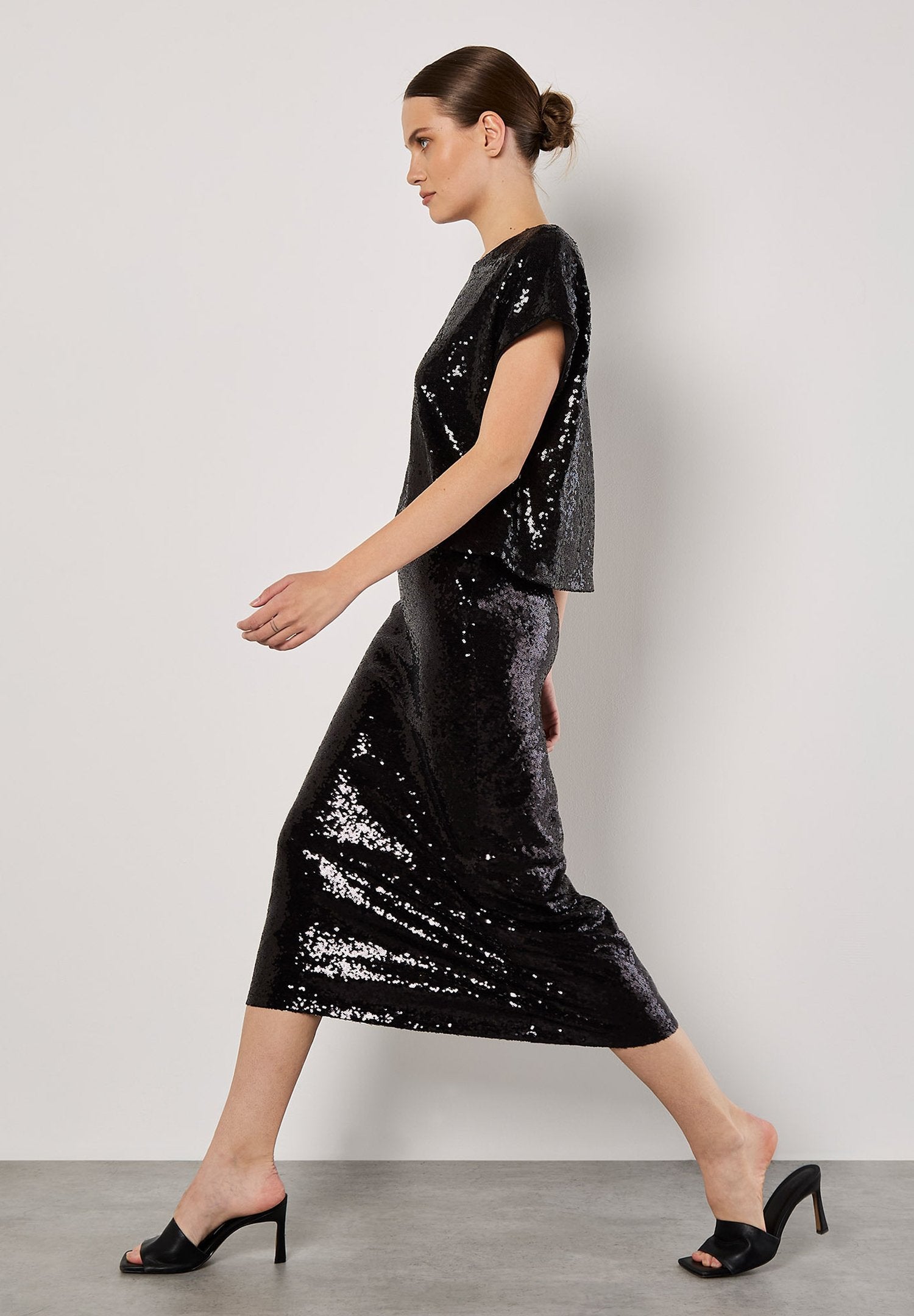 Apricot  SEQUIN