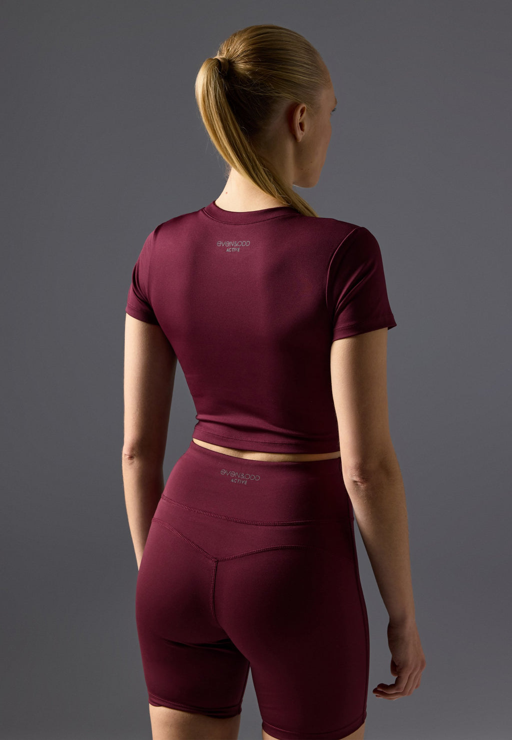 Even&Odd active ESSENTIAL CROPPED T-SHIRT