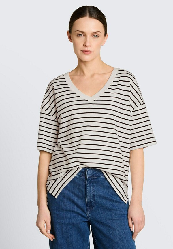 TOM TAILOR TOM TAILOR T-SHIRT OVERSIZE T-SHIRT MIT STREIFENMUSTER - Print T-shirt - white/navy irregular stripe