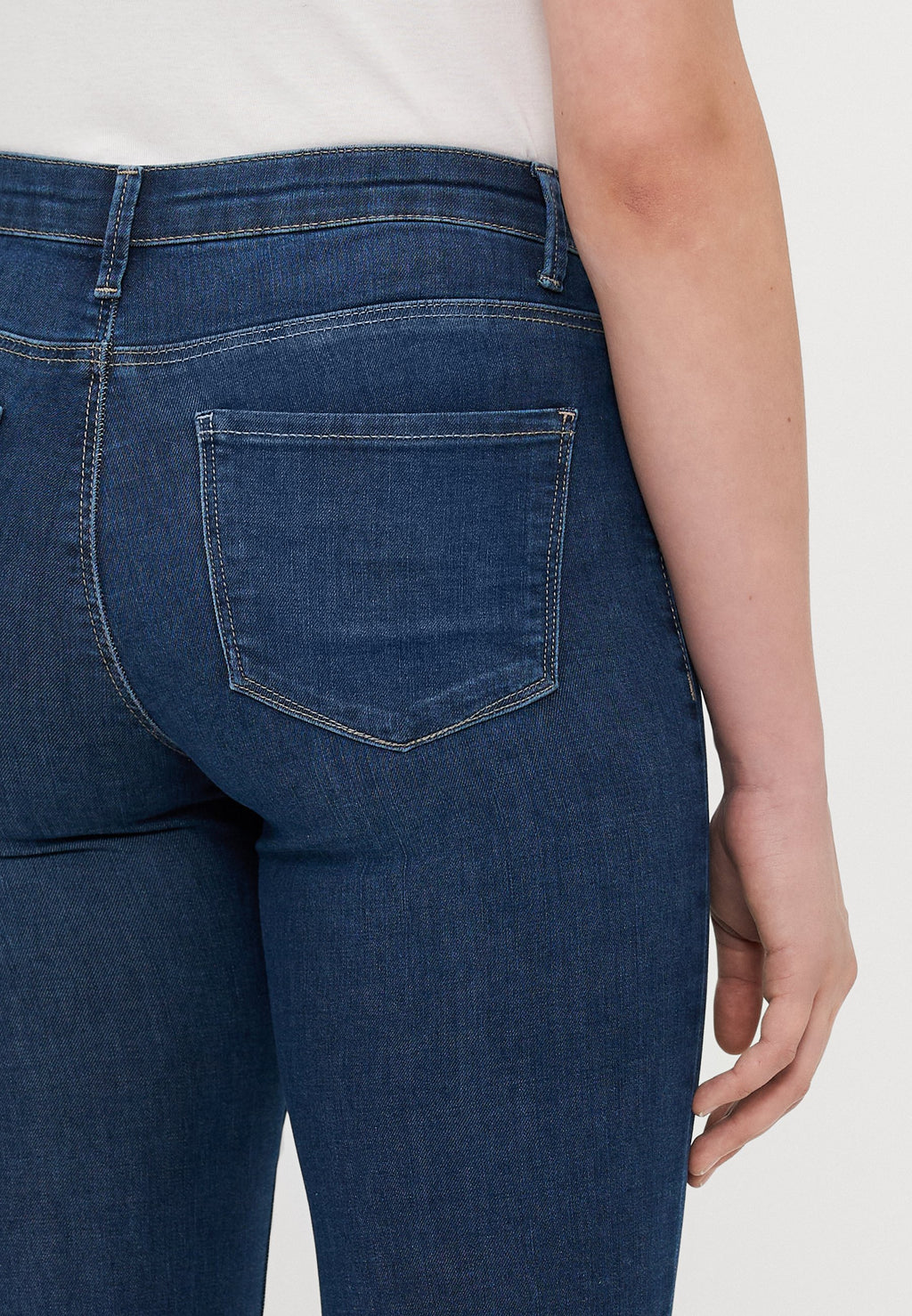 Flared fit ONLLUSH Mid waist Retro Media 6