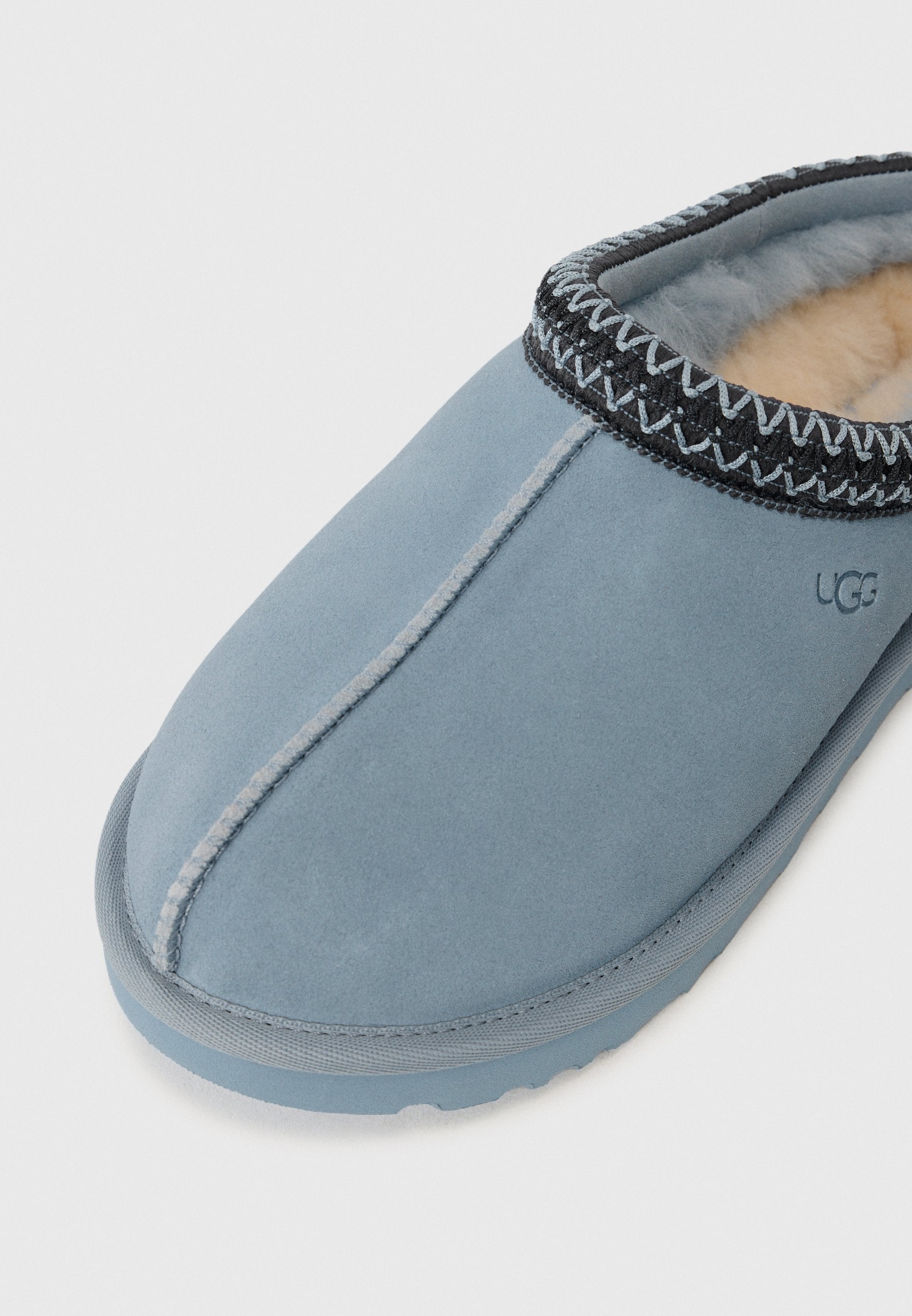 UGG TASMAN II