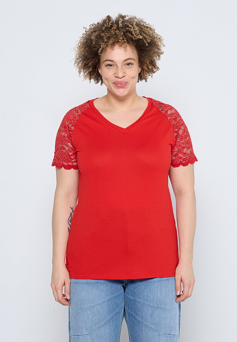 ONLY Carmakoma T-Shirt basic Media 1