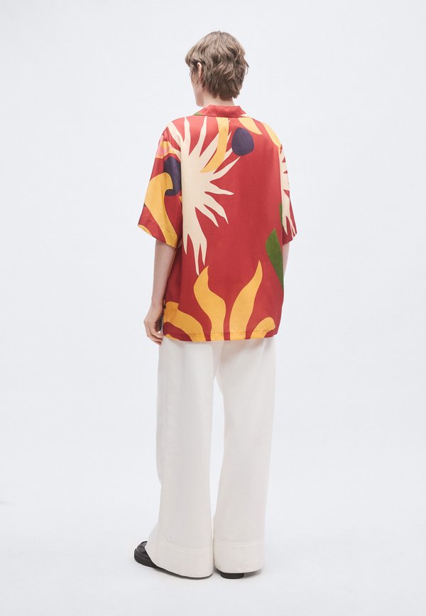 Scotch & Soda PRINTED SHORT SLEEVED RELAXED FIT SHIRT