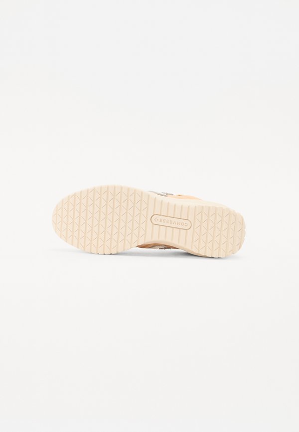 Converse RUN STAR TRAINER