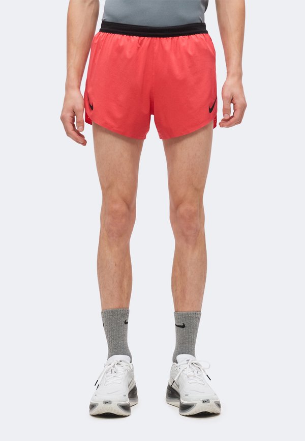 Nike Performance SHORT - Sports shorts - fusion red/black