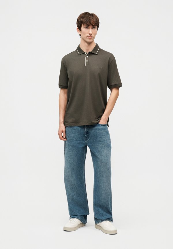 Armani Exchange