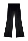 Schwarze ausgestellte Hose mit glatter Textur, gefaltetem Vorderdesign und einem dezenten Logoakzent am Bund.