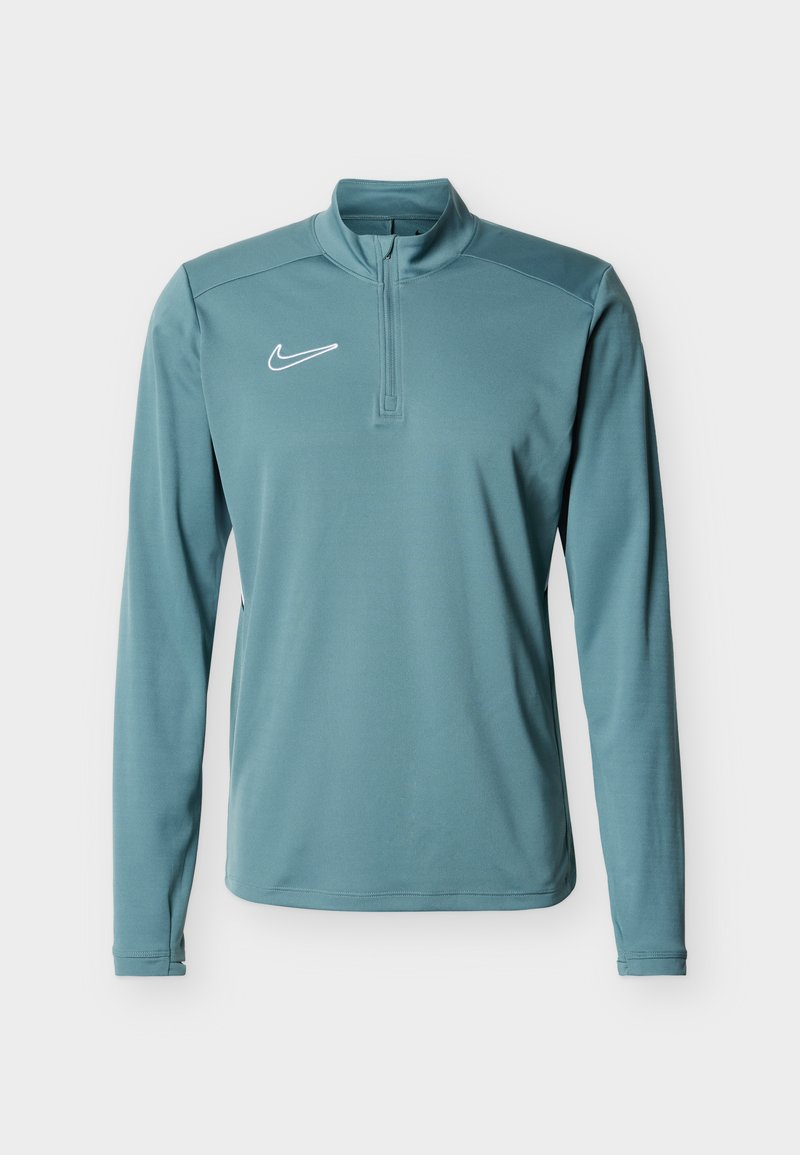 Hellblauer athletischer Pullover mit langen Ärmeln, Viertelreißverschluss und weißem Nike-Swoosh-Logo auf der linken Brust.
