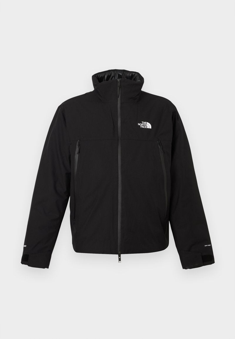 Schwarze wasserdichte Jacke mit hohem Kragen, Reißverschluss vorne, zwei Seitentaschen und Logo auf der Brust. Verfügt über verstellbare Bündchen und eine glatte Textur.