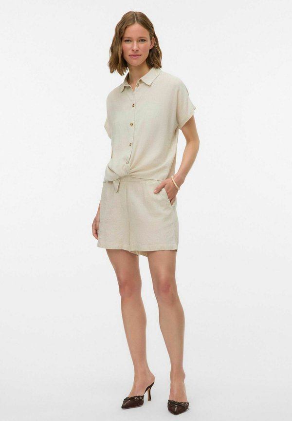 Vero Moda VMTHEA - Button-down blouse - moonbeam