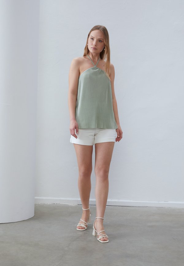 Anna Field