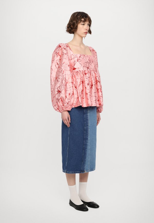 Stine Goya SQUARE NECK LONG SLEEVE