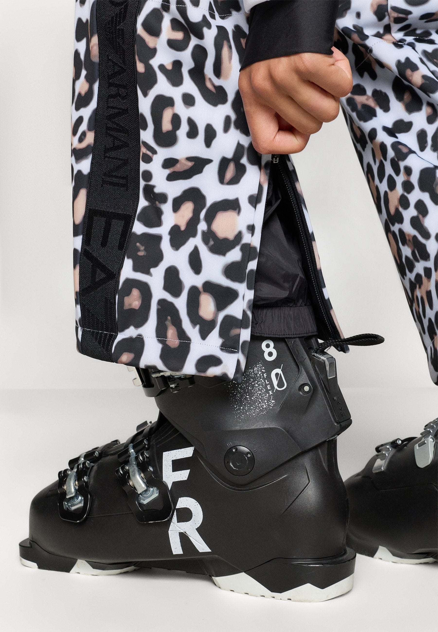 SKI KITZBUHEL PADDED JUMPSUIT Media 6