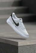 Nike Sportswear AIR FORCE 1 07 LV8 TECH - Trainers - geyser grey/black/white