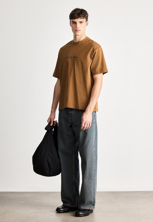 Calvin Klein STANDARD LOGO TEE