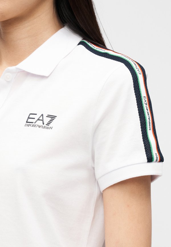 EA7 Emporio Armani