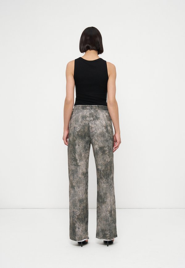 Just Cavalli REGULAR FIT
