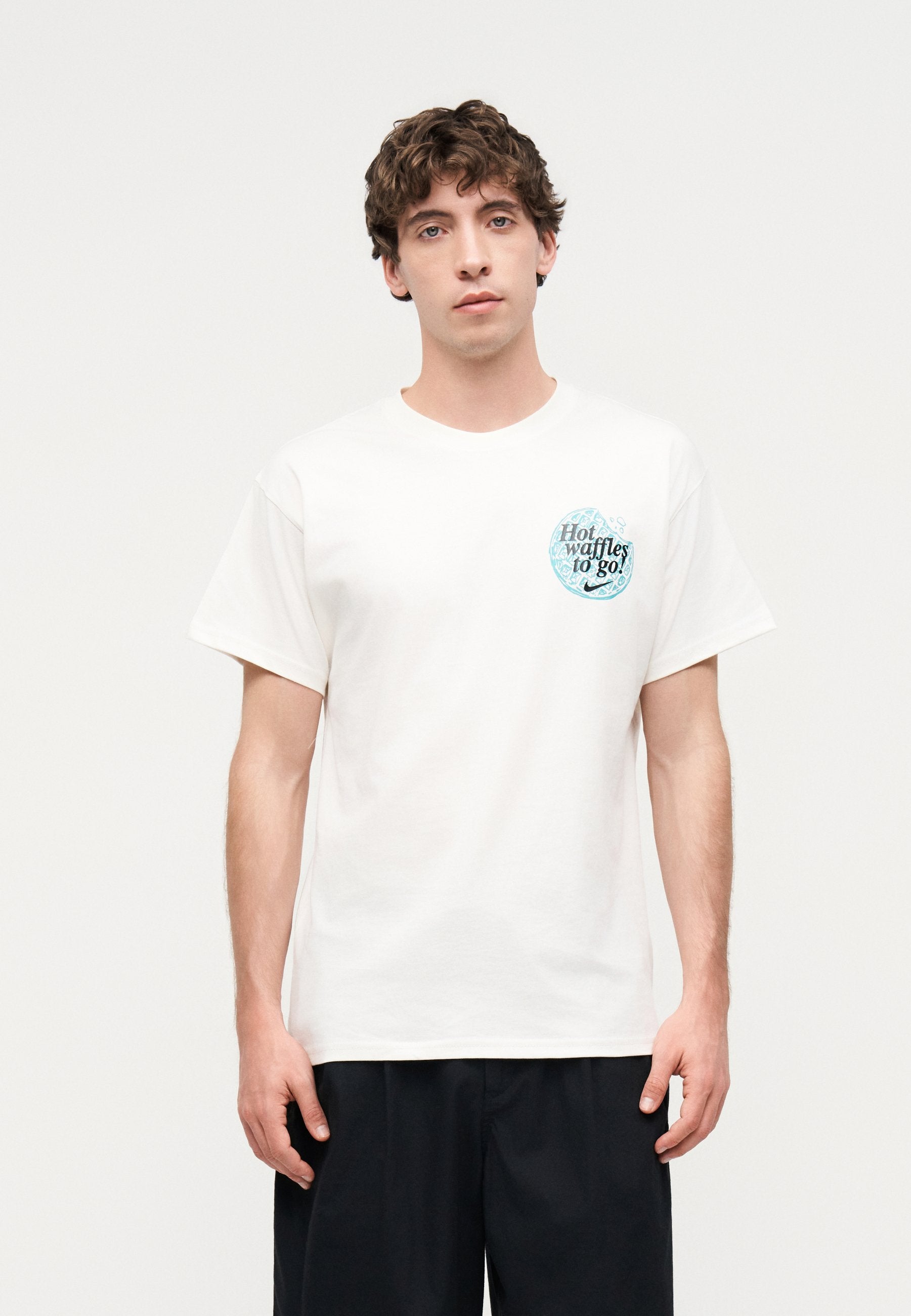 Nike Sportswear TEE UNISEX