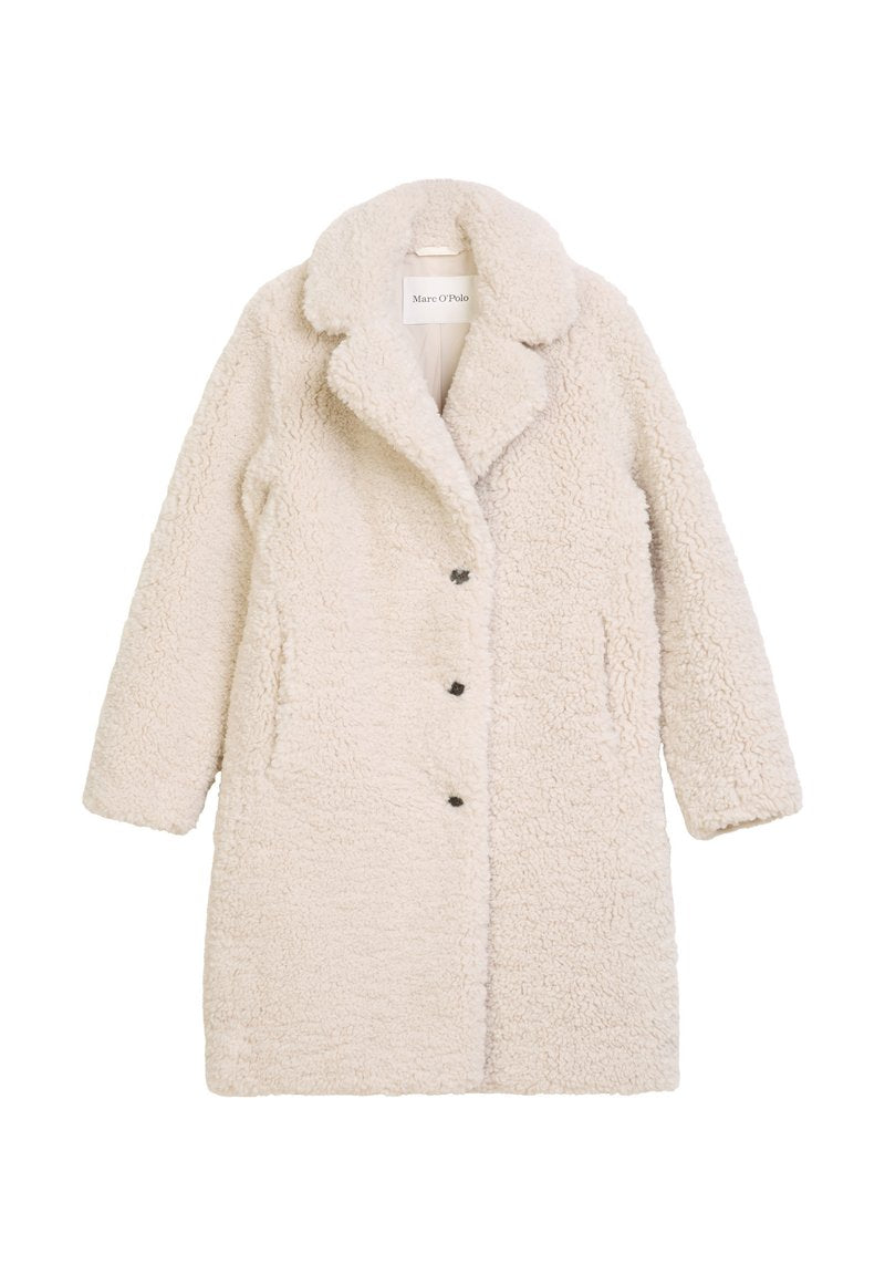 CURLY LAPEL COLLAR Media 1