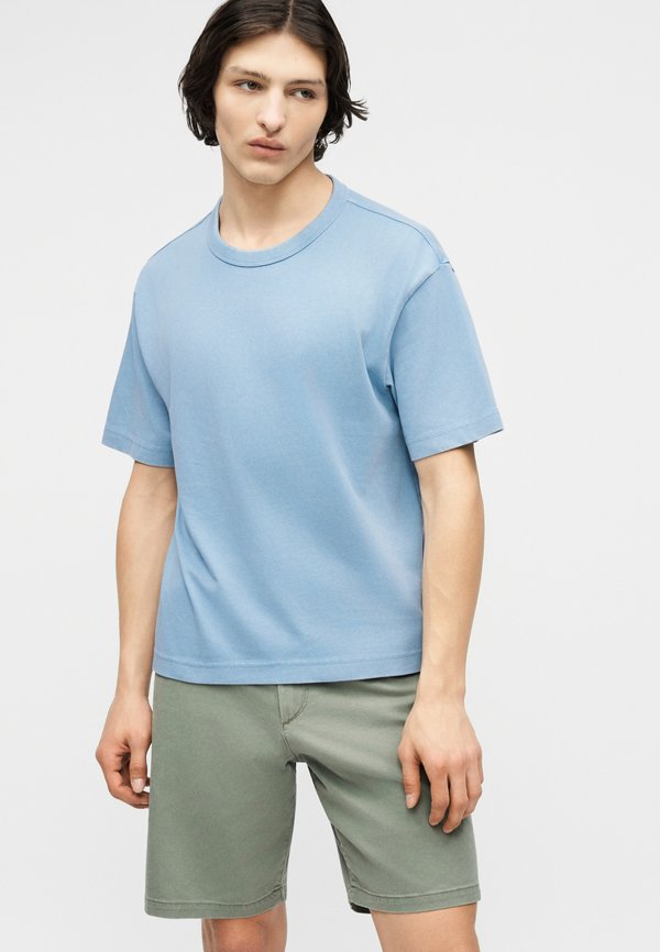 GAP SOFT CROPPED