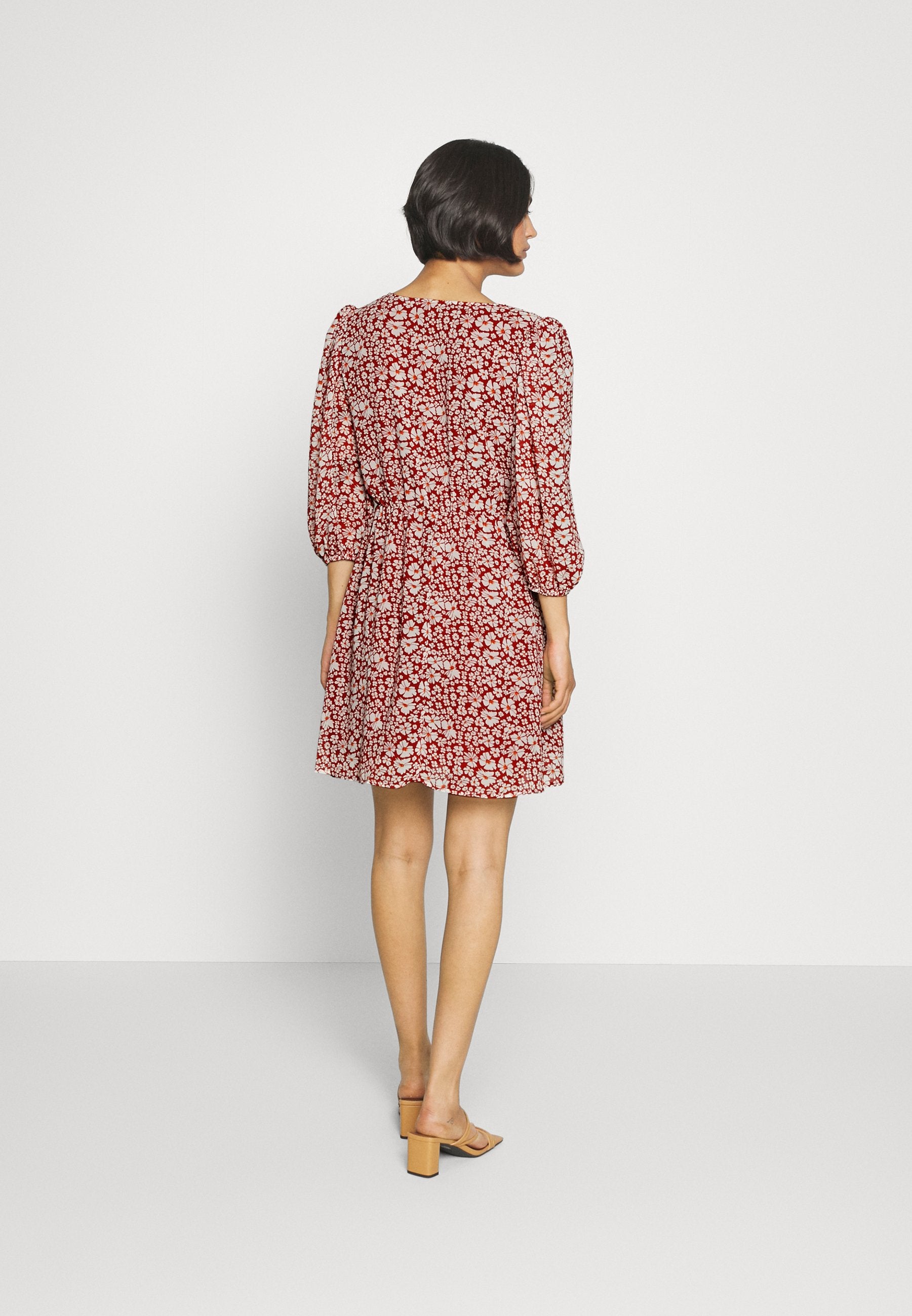 ONLCITTY 3/4 V NECK DRESS  Media 4
