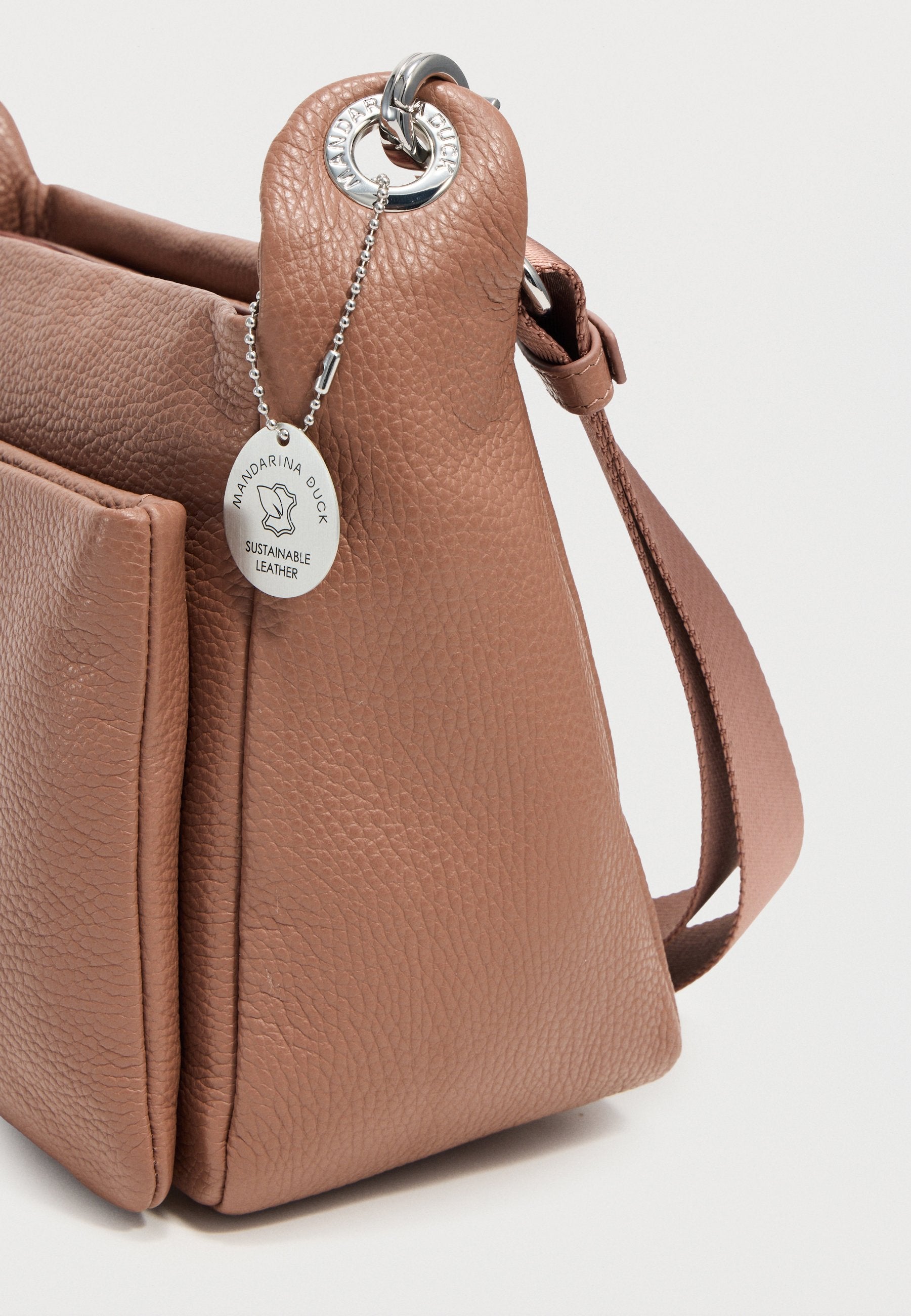 Mandarina Duck