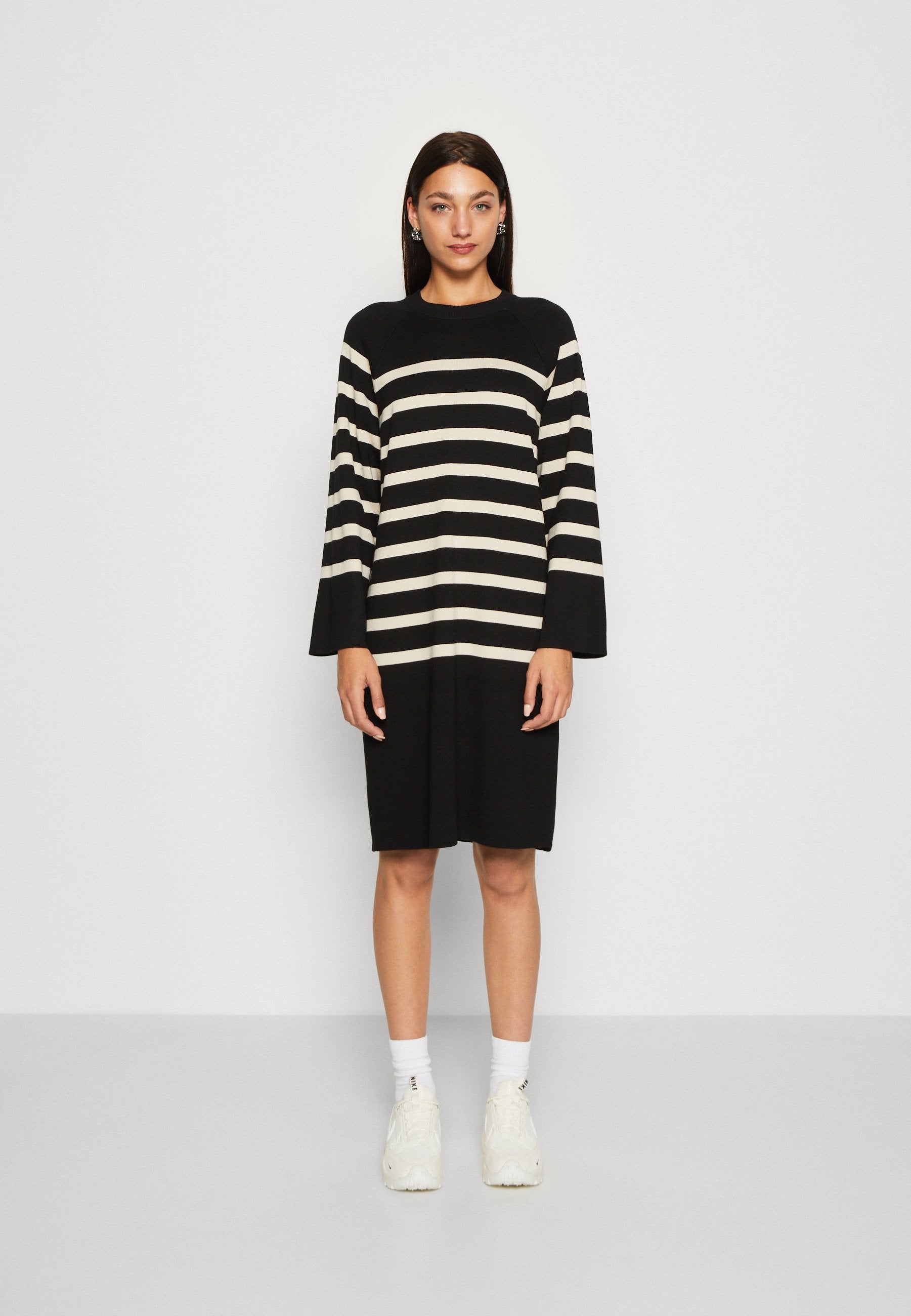 Object OBJESTER DRESS