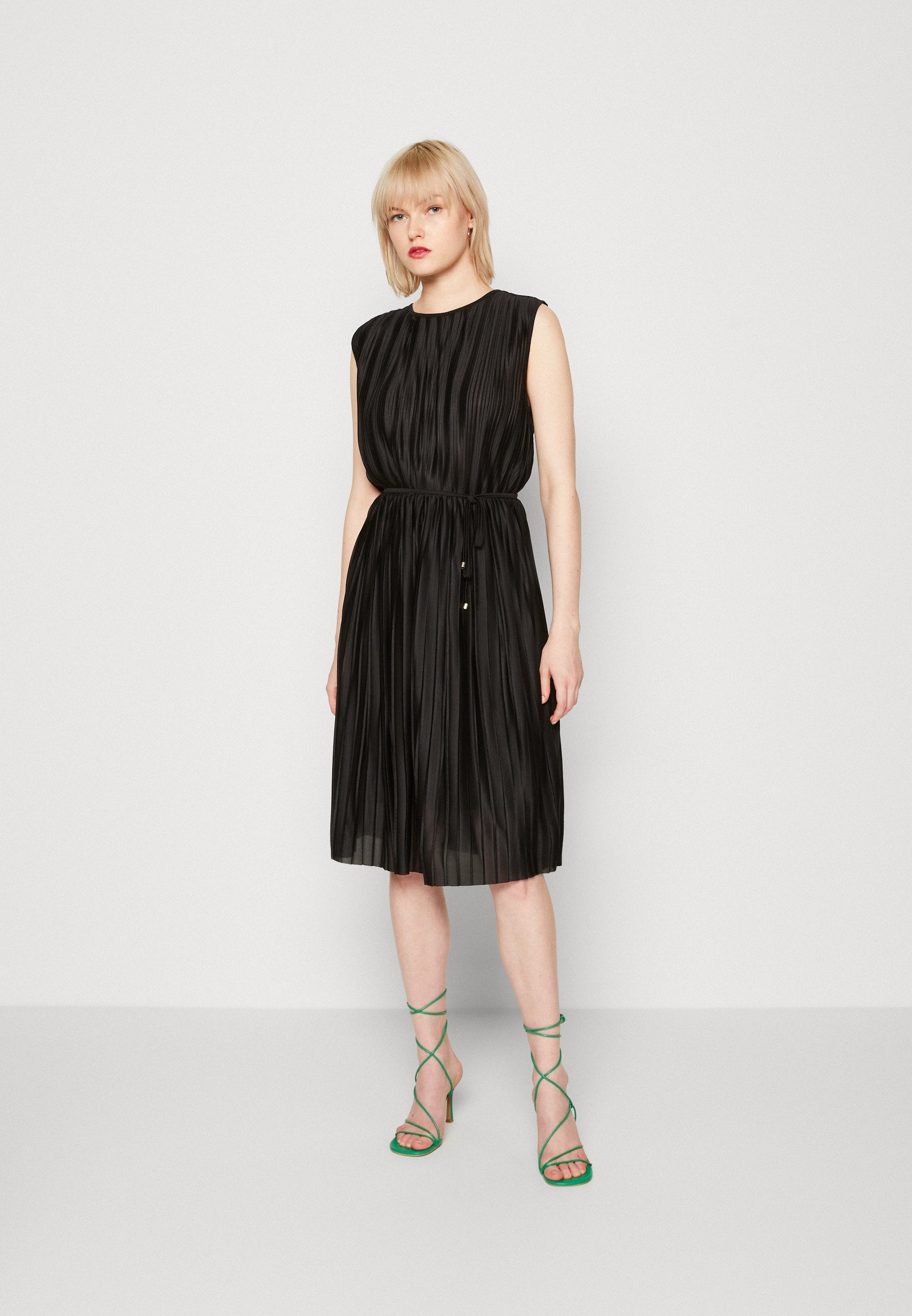 ONLELEMA PLISSE DRESS  Media 3