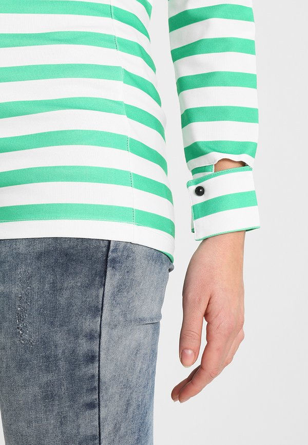 Supermom STRIPED