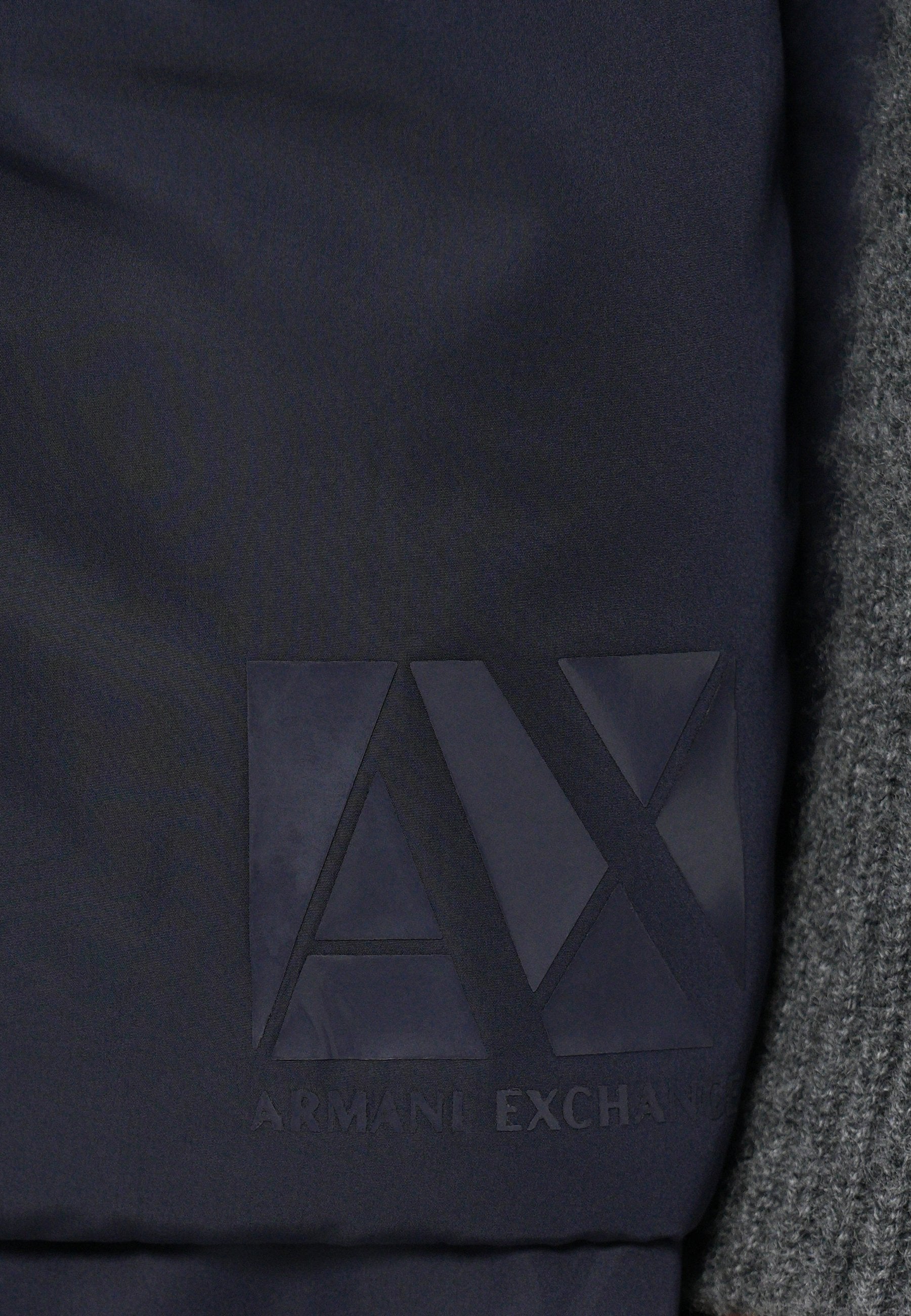Armani Exchange Weste Media 5