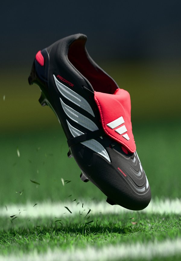 adidas Performance PREDATOR LEAGUE FOLD-OVER TONGUE - Firm-ground football boots - core black/footwear white/lucid red