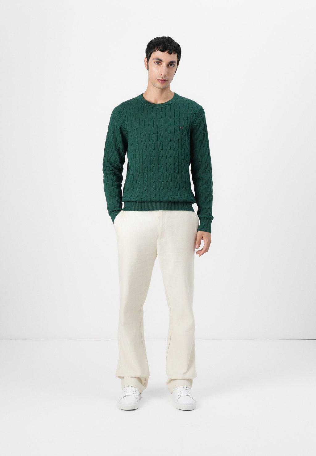 CLASSIC CABLE CREW NECK  ELEVATED ESSENTIALS Media 2