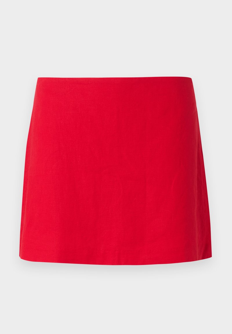 Roter Leinen-Minirock mit einfachem, geradem Design, der eine glatte Textur aufweist und keine sichtbaren Muster oder Beschläge hat.