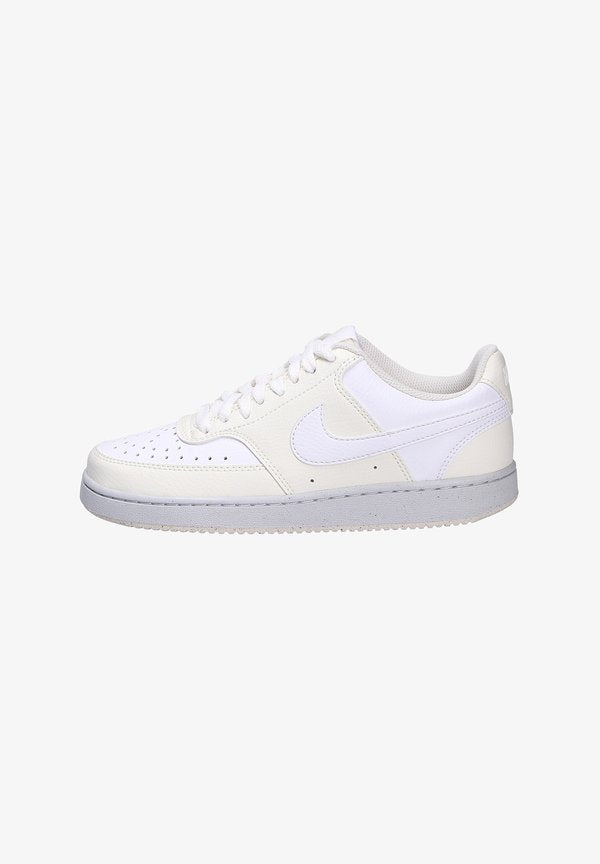 Nike Sportswear SNEAKER COURT VISION - Trainers - weiß