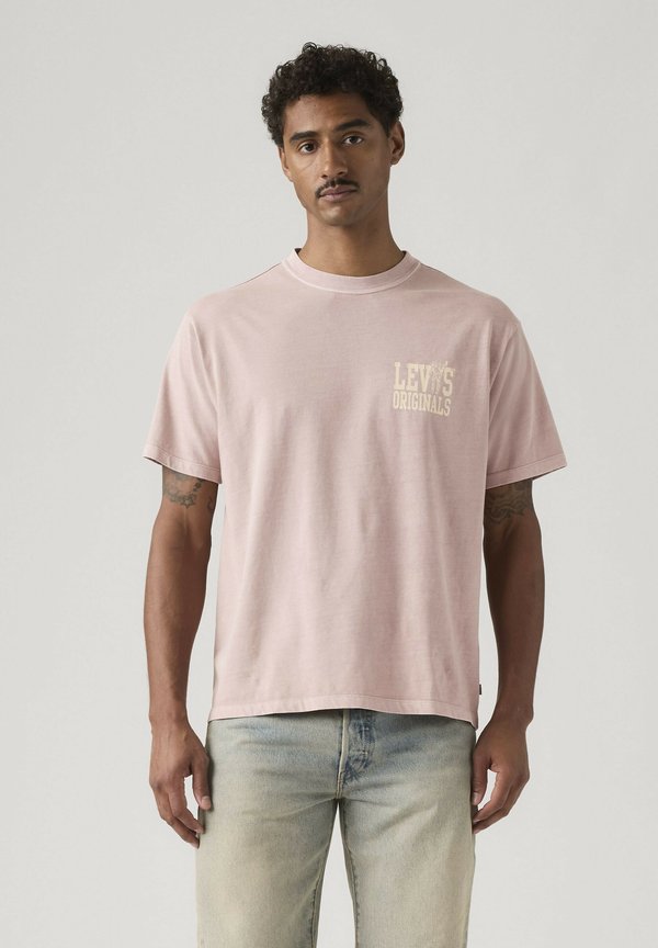 Levi's® VINTAGE FIT GRAPHIC TEE 501 BLUES VW WHI - Print T-shirt - craft serif  phanto pinks