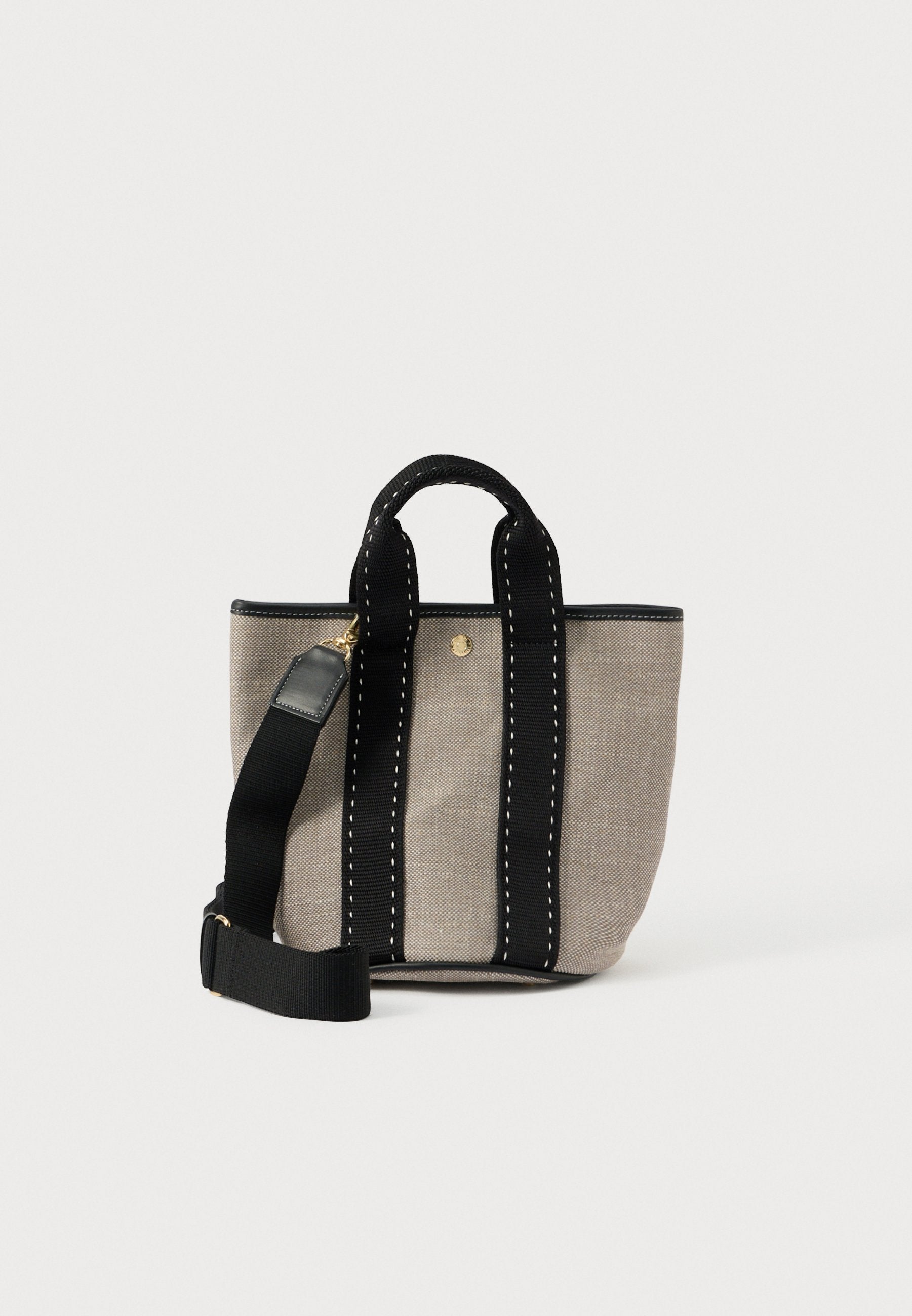 Rue de Verneuil CRUISE BUCKET