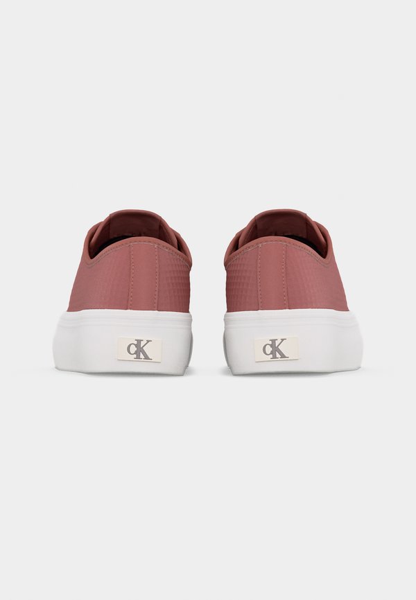 Calvin Klein LACE UP