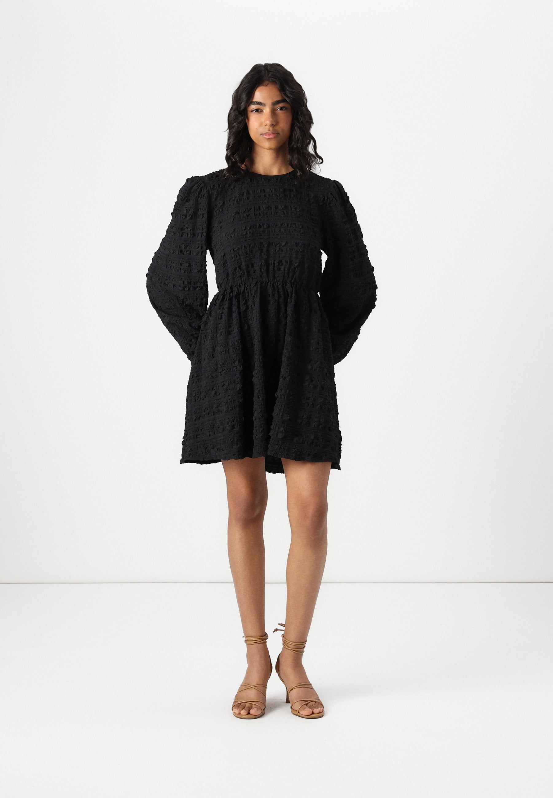 Gina Tricot OPEN BACK