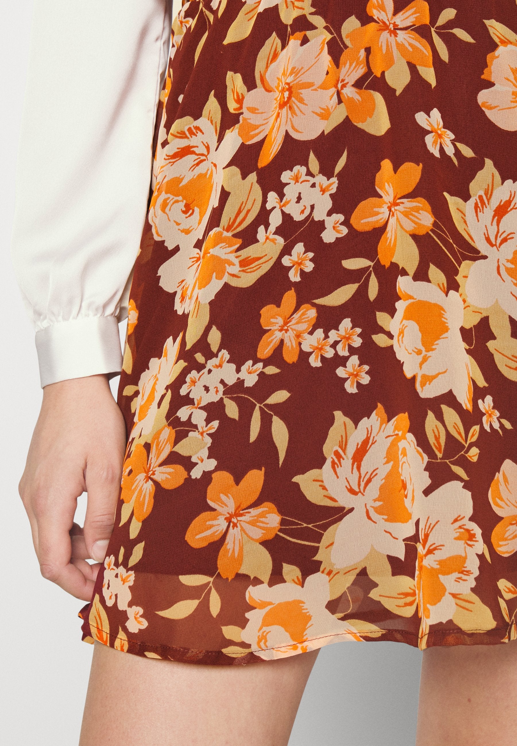 VILA VIVINCE SHORT SKIRT