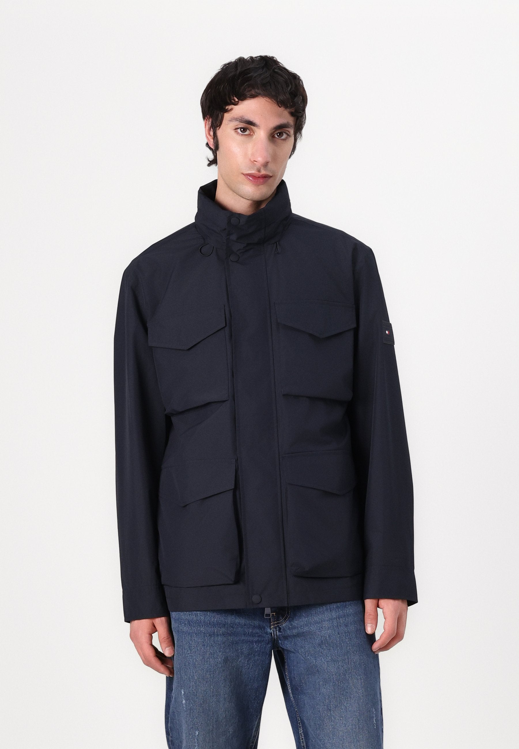 PACKABLE FIELD JACKET Media 3