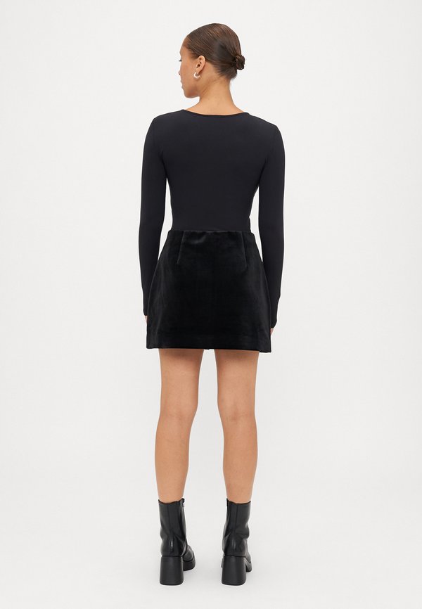 ONLY Petite ONLELSY LIFE SHORT SKIRT