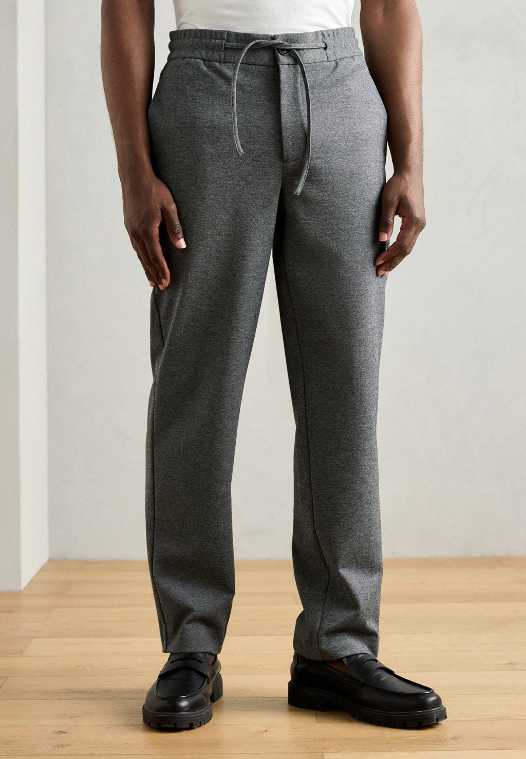 SUPERFLEX RELAXED FIT PANTS Media 3