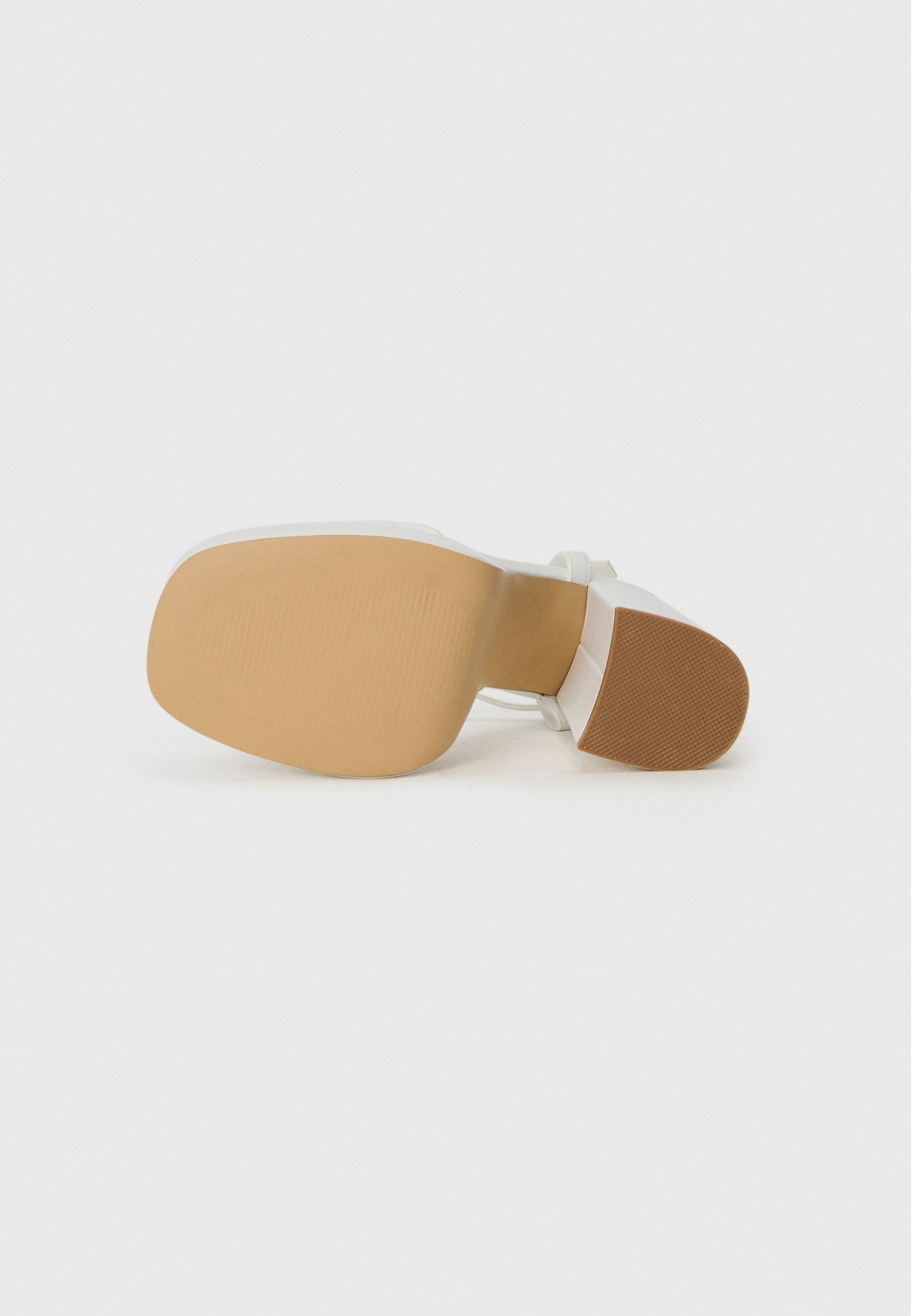 Koi Footwear